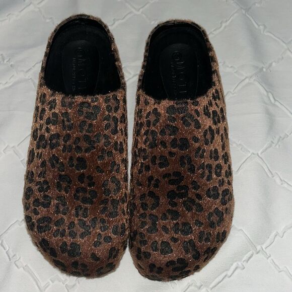 Mote Cheetah Print Clogs(Size 40) - Picture 4 of 10